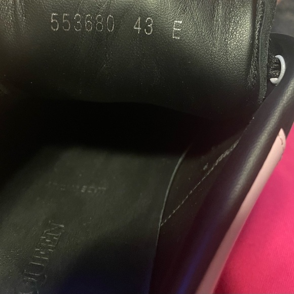 Alexander McQueen Larry’s Sz 43 (9.5) Black & Pink - Picture 9 of 9